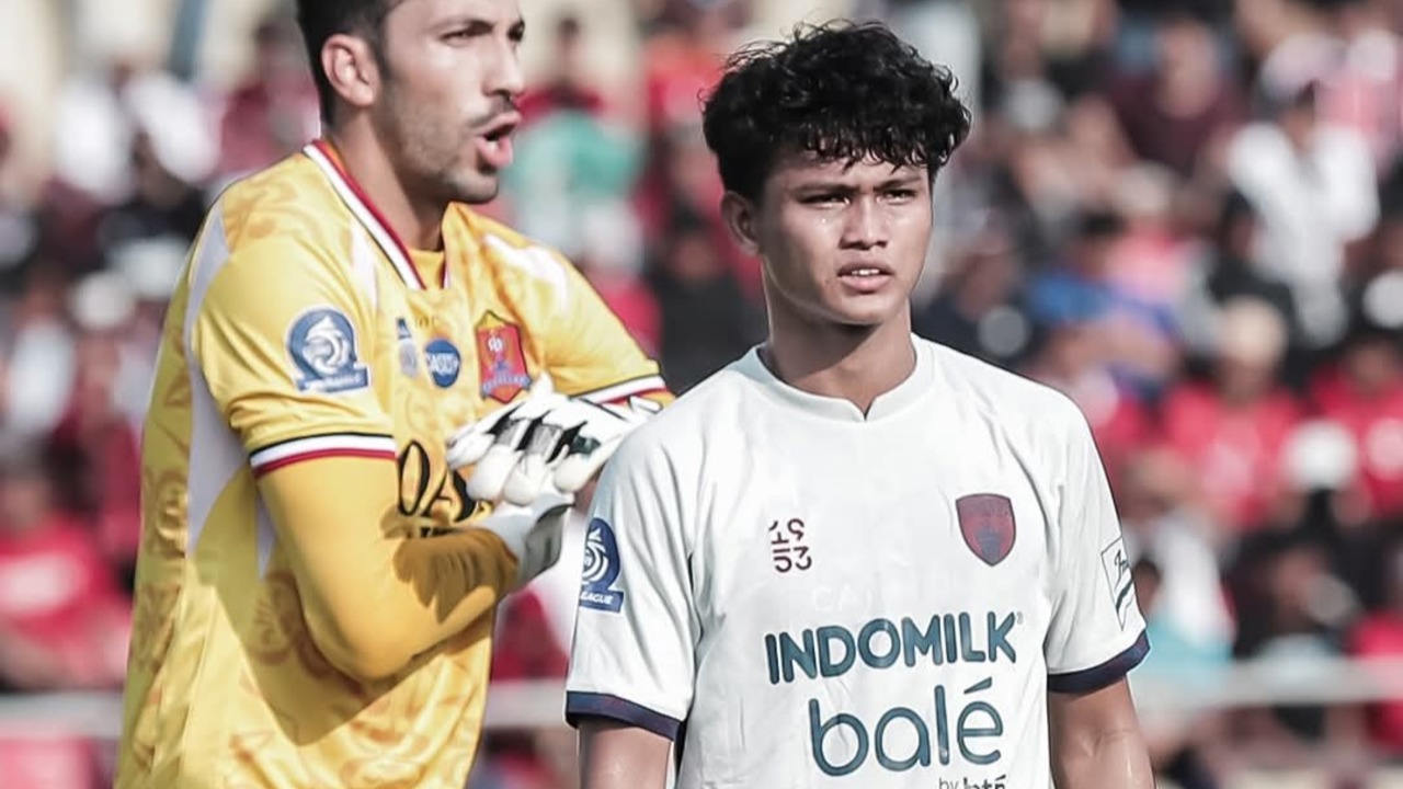 Penyerang Persita Tangerang, Hokky Caraka mencetak gol kemenangan ke gawang Persijap Jepara