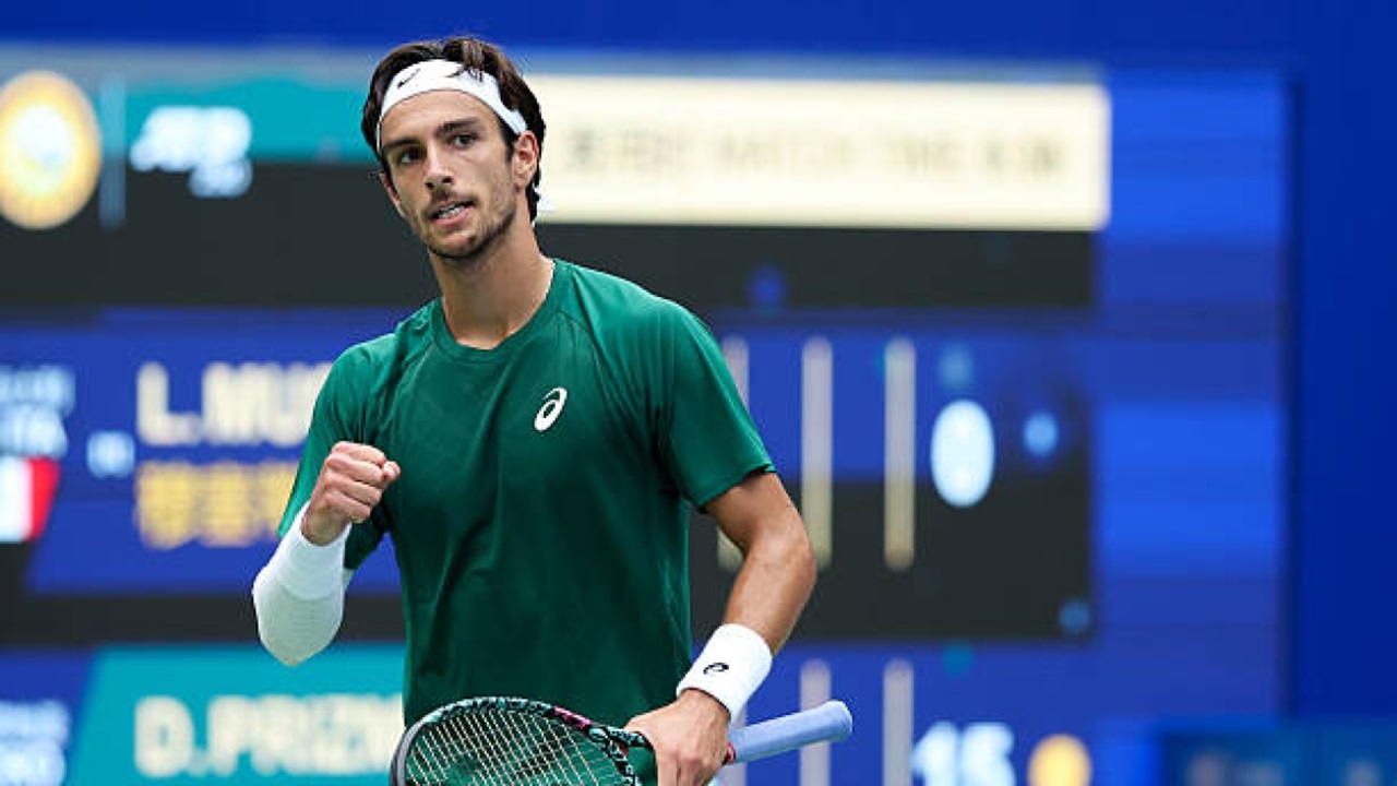 Untuk Kali Ketiga Berturut-Turut, Lorenzo Musetti Kembali Ke Semifinal Di Chengdu