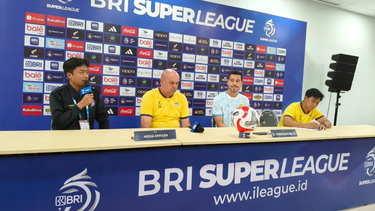 Persib dinilai Bojan Hodak memang pantas menang