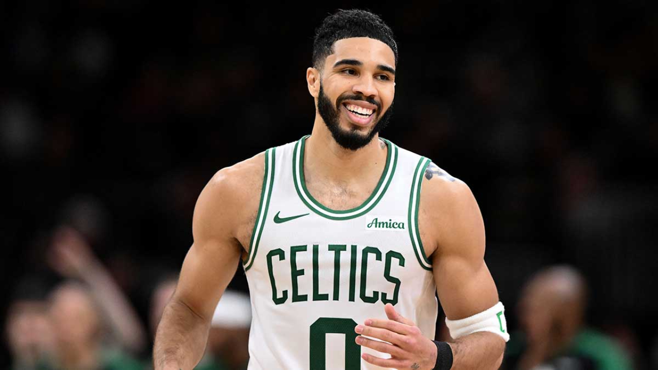 Jayson Tatum menegaskan prioritasnya tetap pada pemulihan penuh daripada terburu-buru kembali. (Foto: AP)
