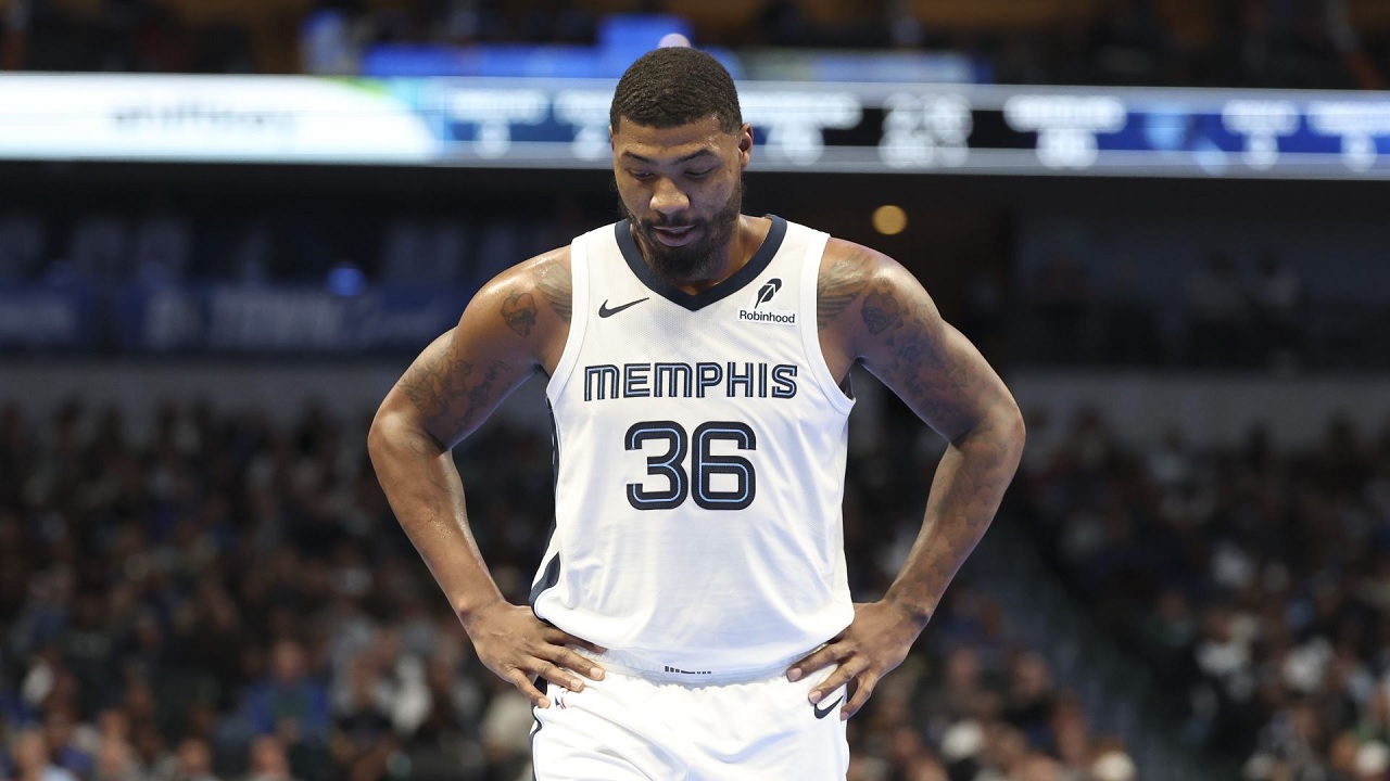 JJ Redick ingin Marcus Smart tak ubah gaya bermain.
