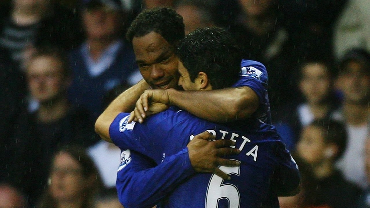 Joleon Lescott dan Mikel Arteta saat masih di Everton