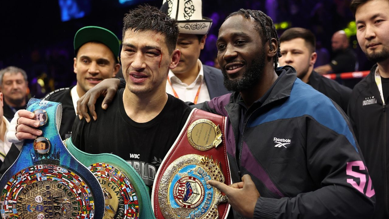 Kovalev Puji Kemenangan Terence Crawford, Minta Laga Melawan Dmitry Bivol