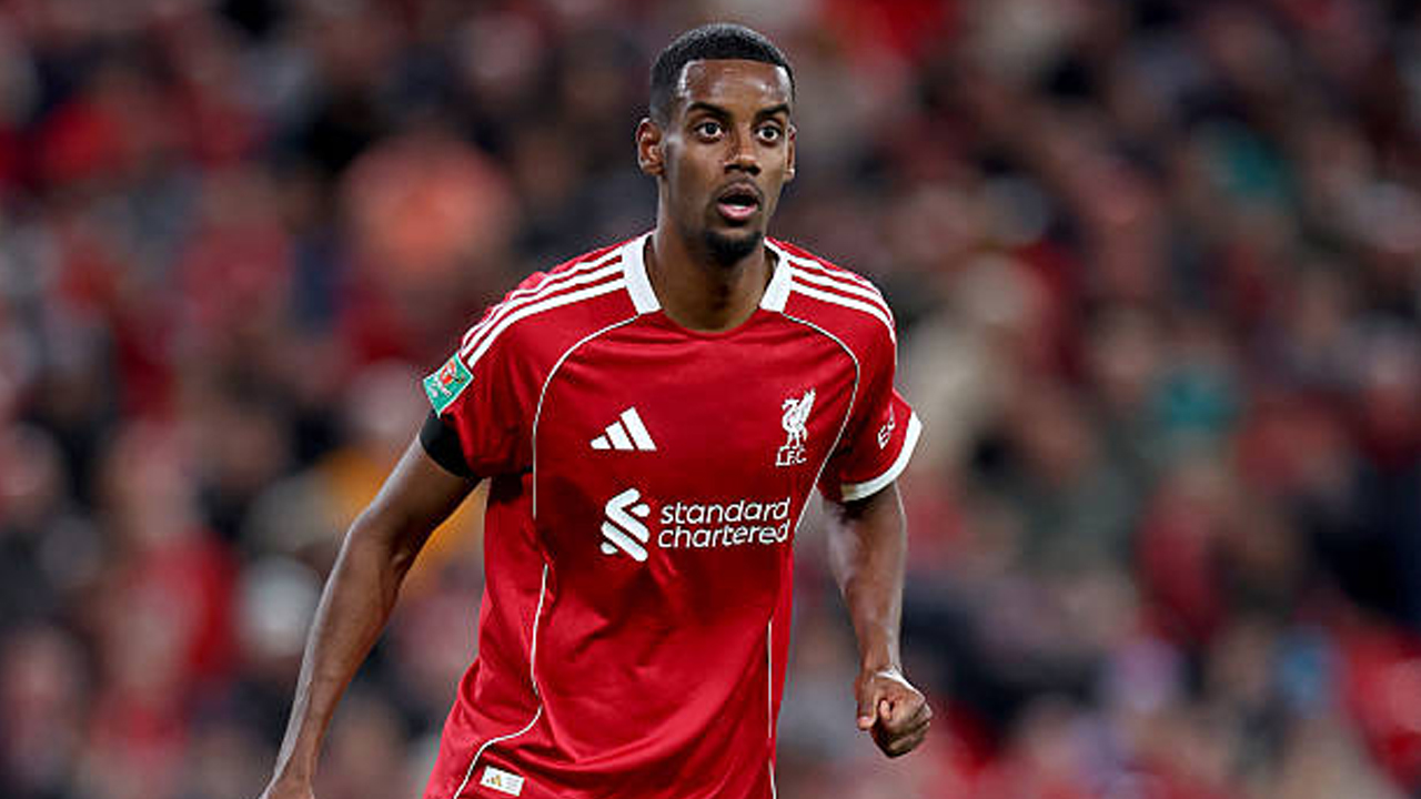 Arne Slot Pastikan Alexander Isak Starter Lawan Crystal Palace