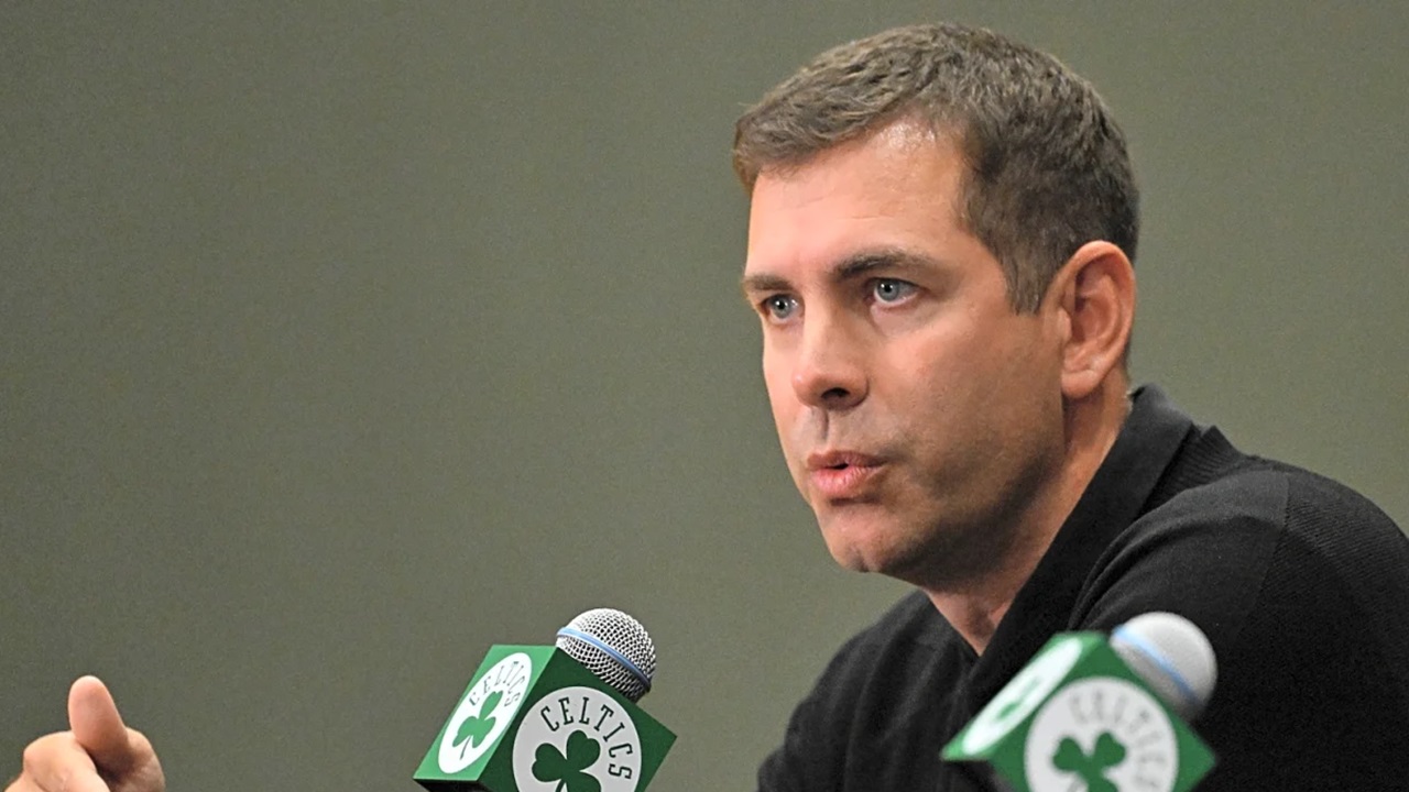 Brad Stevens Meredakan Kekhawatiran Fans Celtics tentang Pajak