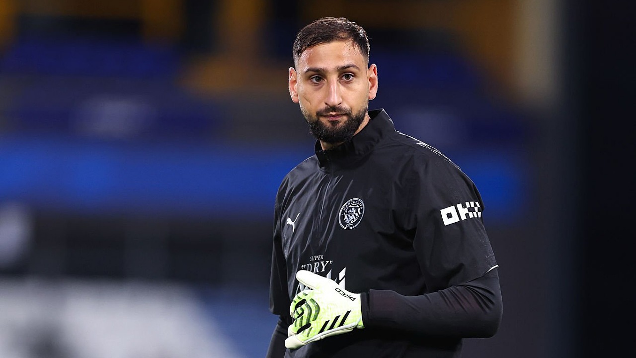 Ian Wright menilai Gianluigi Donnarumma ideal untuk Chelsea