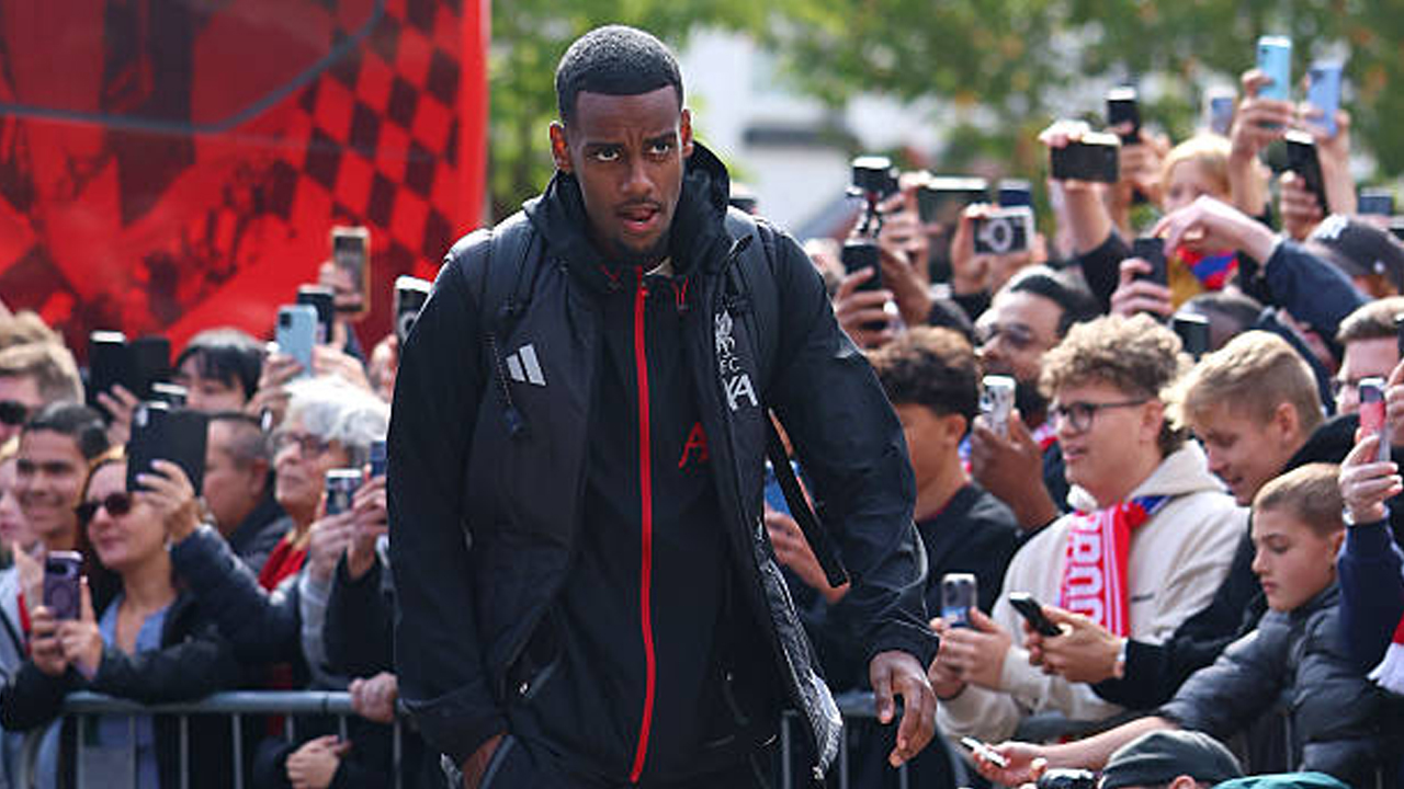 Alexander Isak Jalani Starter Perdana untuk Liverpool di Premier League