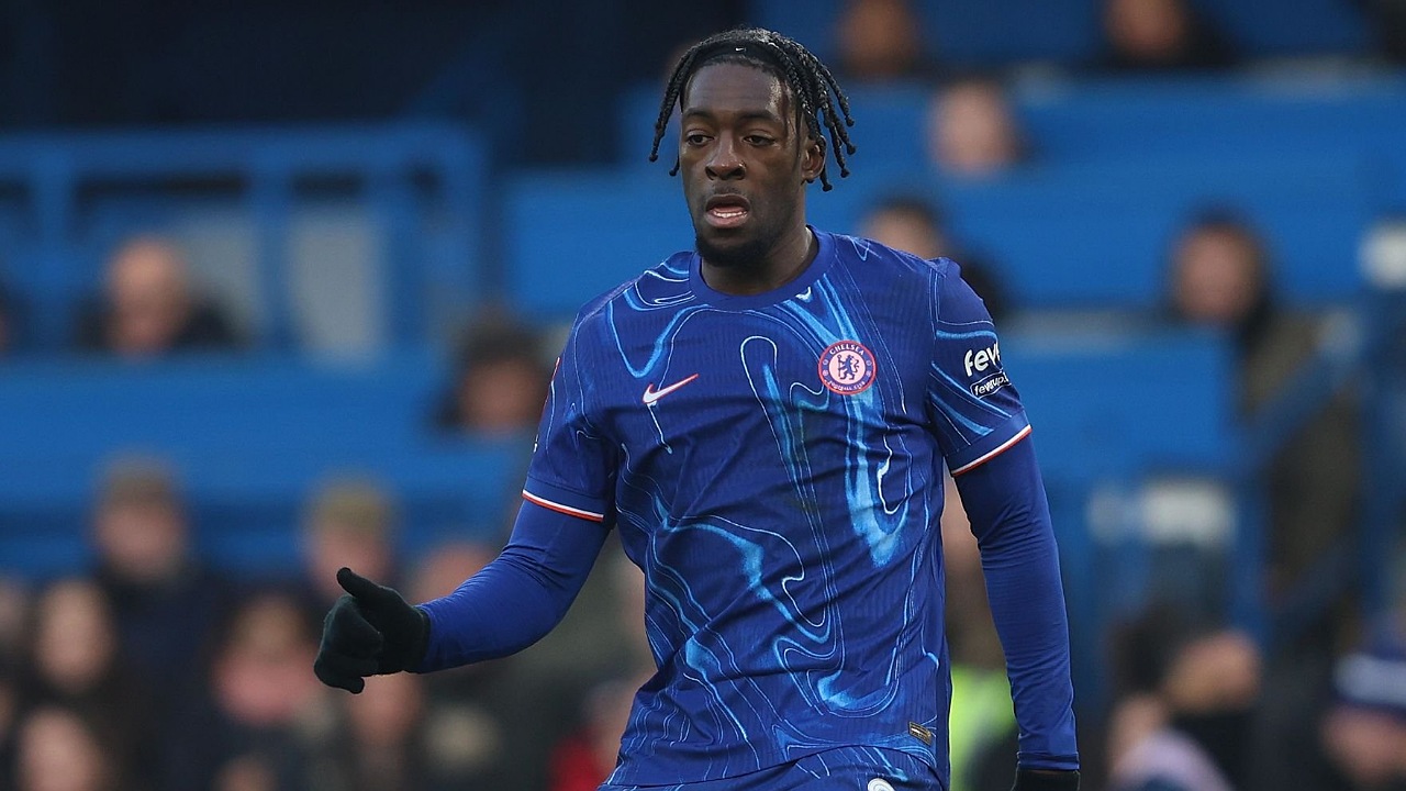 Bek Chelsea, Axel Disasi