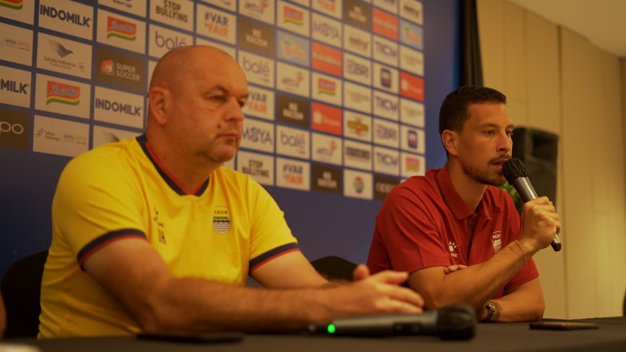 Gelandang Persib, Thom Haye