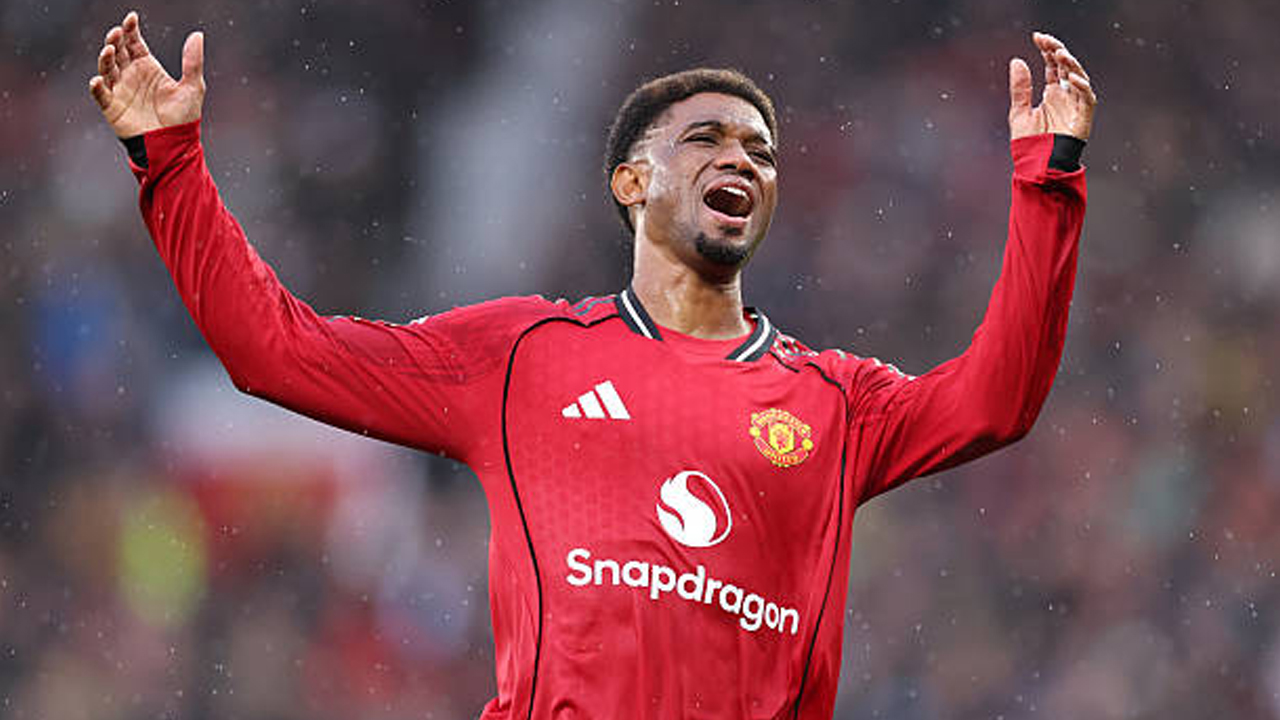 Kehilangan Keluarga, Amad Diallo Absen Sejenak dari Manchester United