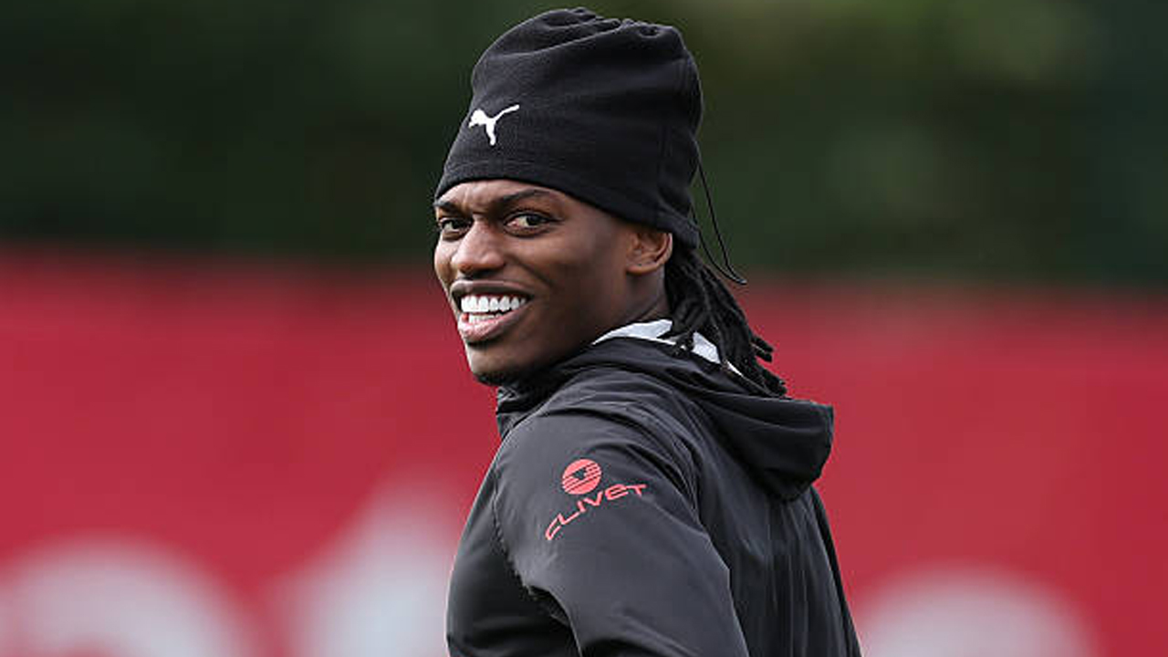 Massimiliano Allegri Pastikan Rafael Leao Siap Main Lawan Napoli