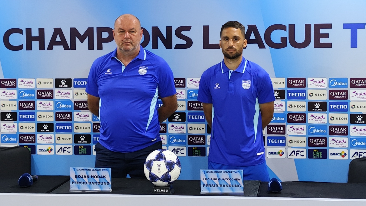 Bojan Hodak bersama Luciano Guaycochea