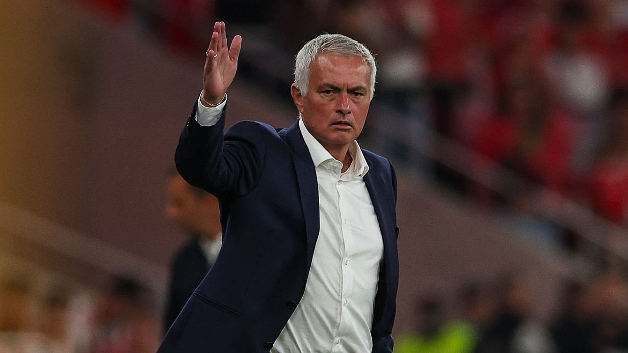 Manajer Benfica, Jose Mourinho. (Foto: Carlos Rodrigues/Getty Images)