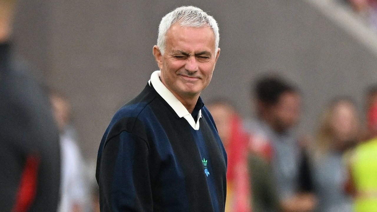 Jose Mourinho saat ini melatih Benfica