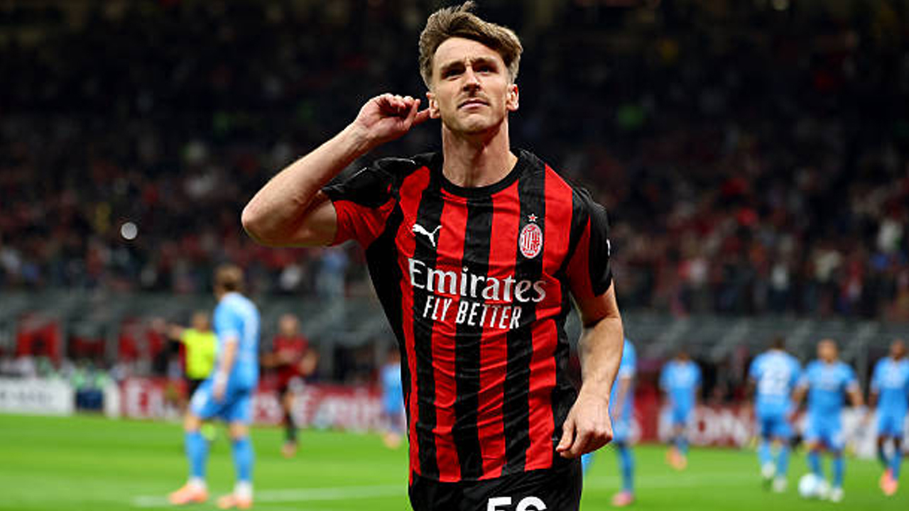 AC Milan Kalahkan Napoli, Alexis Saelemaekers Soroti Faktor Kekeluargaan