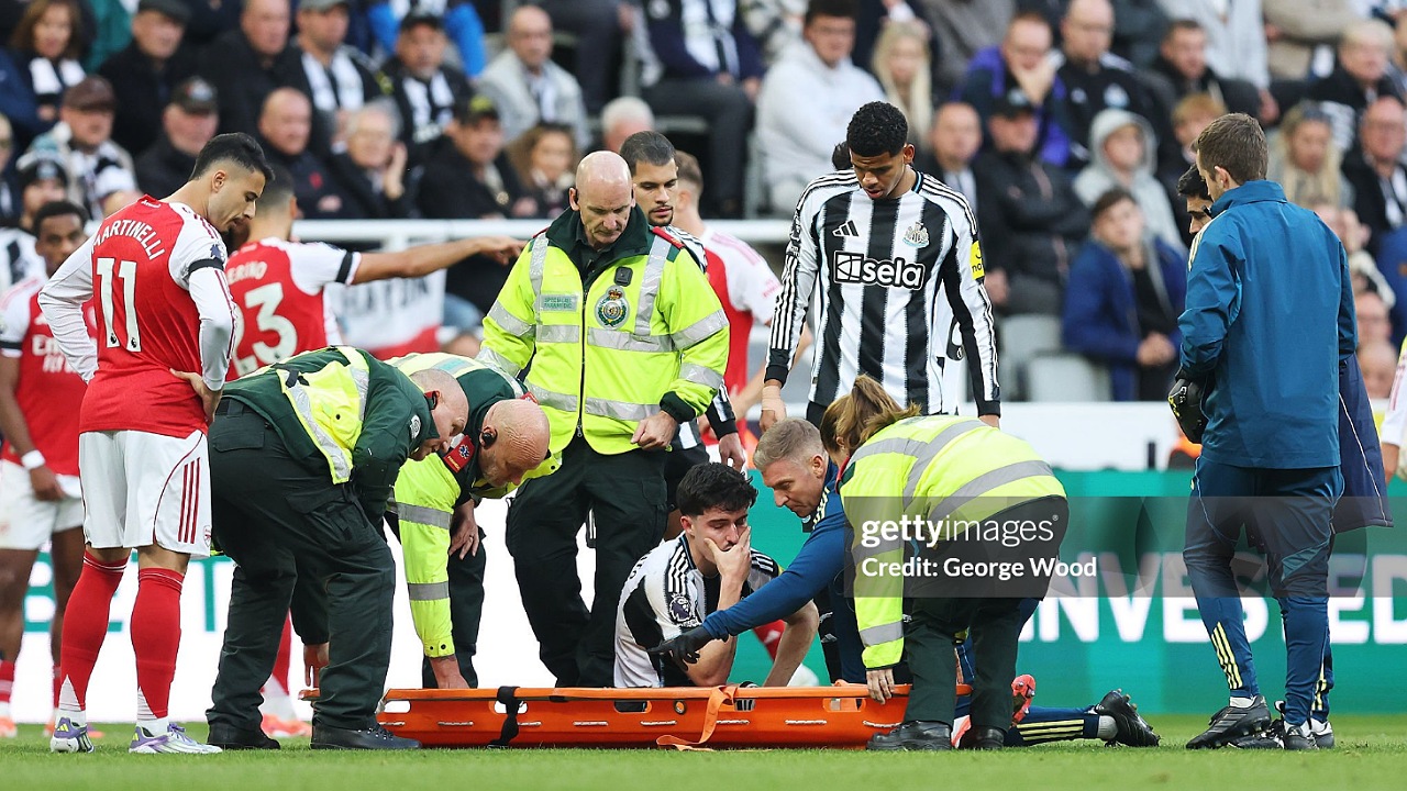 Bek Newcastle United, Tino Livramento, mengalami cedera serius