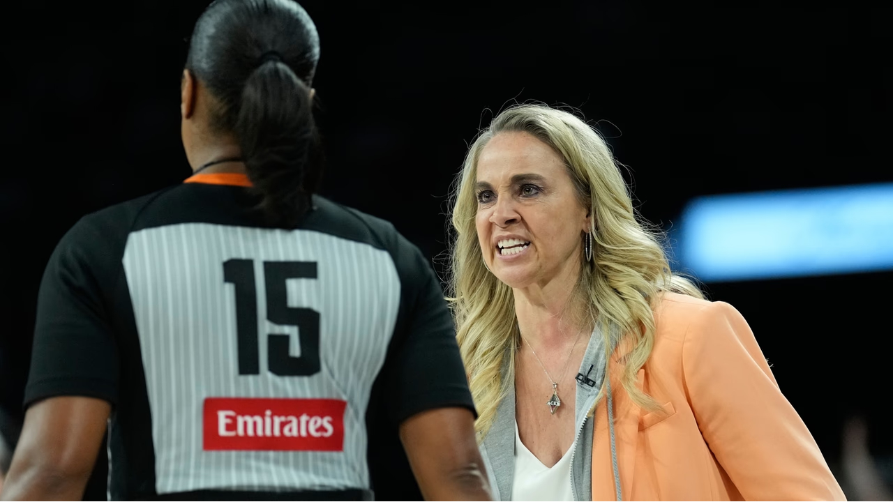 Kekecewaan pelatih Minnesota Lynx, Cheryl Reeve, juga disuarakan oleh pelatih WNBA lainnnya seperti Becky Hammon dari Las Vegas Aces. (Foto: AP)