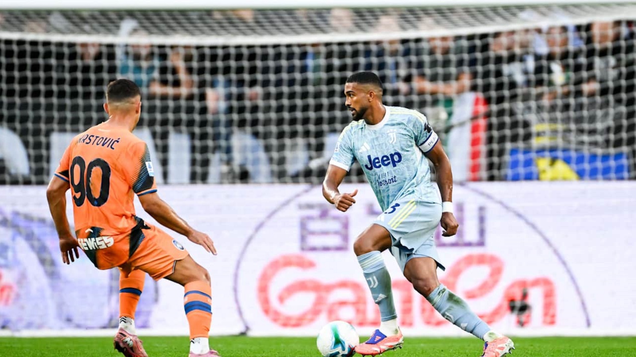 Gleison Bremer alami cedera saat Juventus hadapi Atalanta (Image: Juventus)