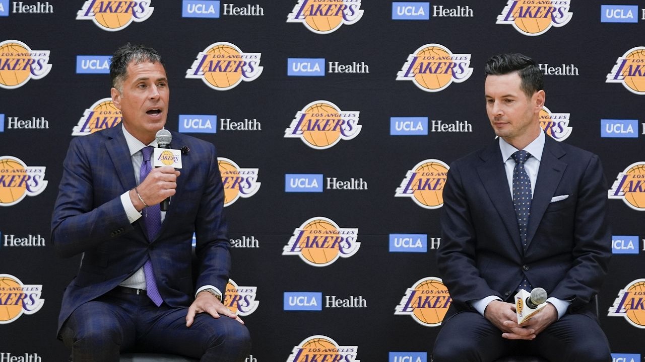 JJ Redick sumringah bisa bertahan lebih lama bersama Lakers.