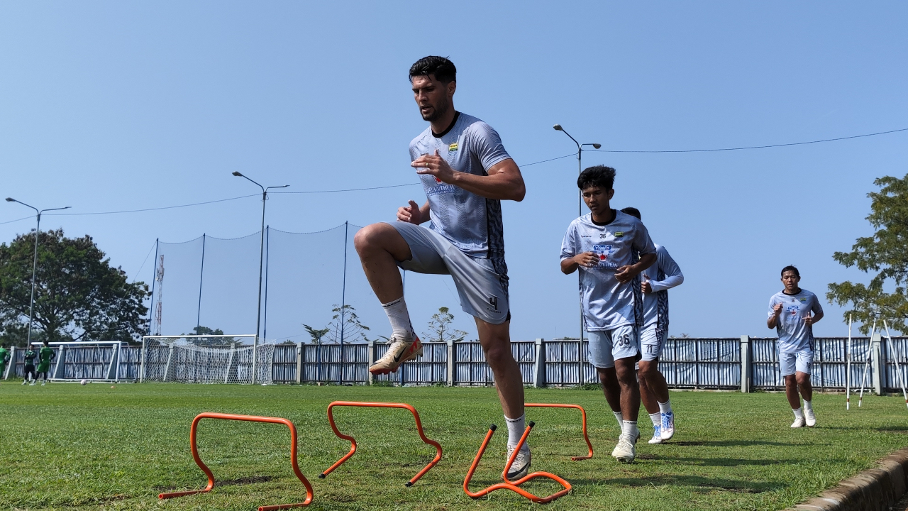 Bek Persib, Julio Cesar