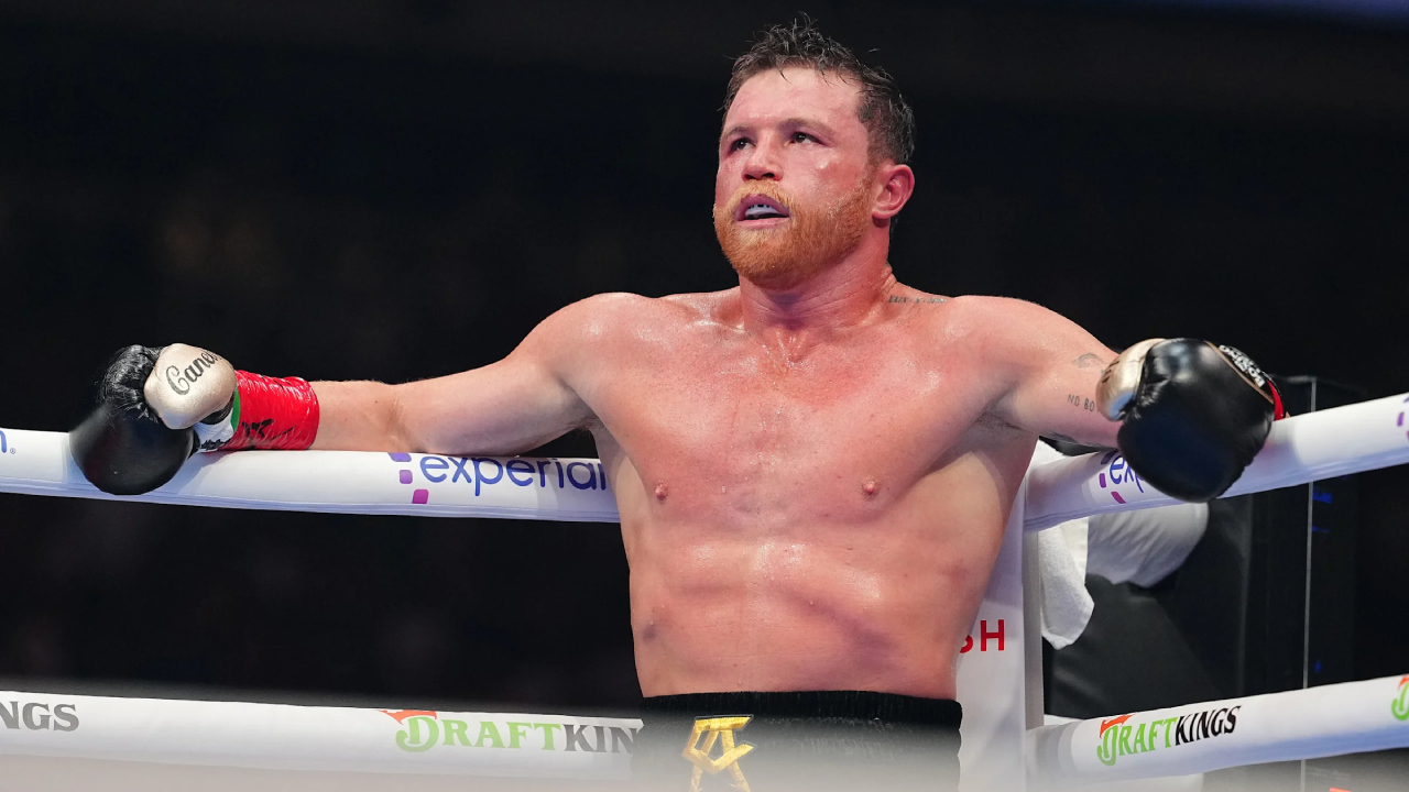 Operasi ini merupakan yang ketiga dalam karier profesional Canelo Alvarez. (Foto: Fight TV)