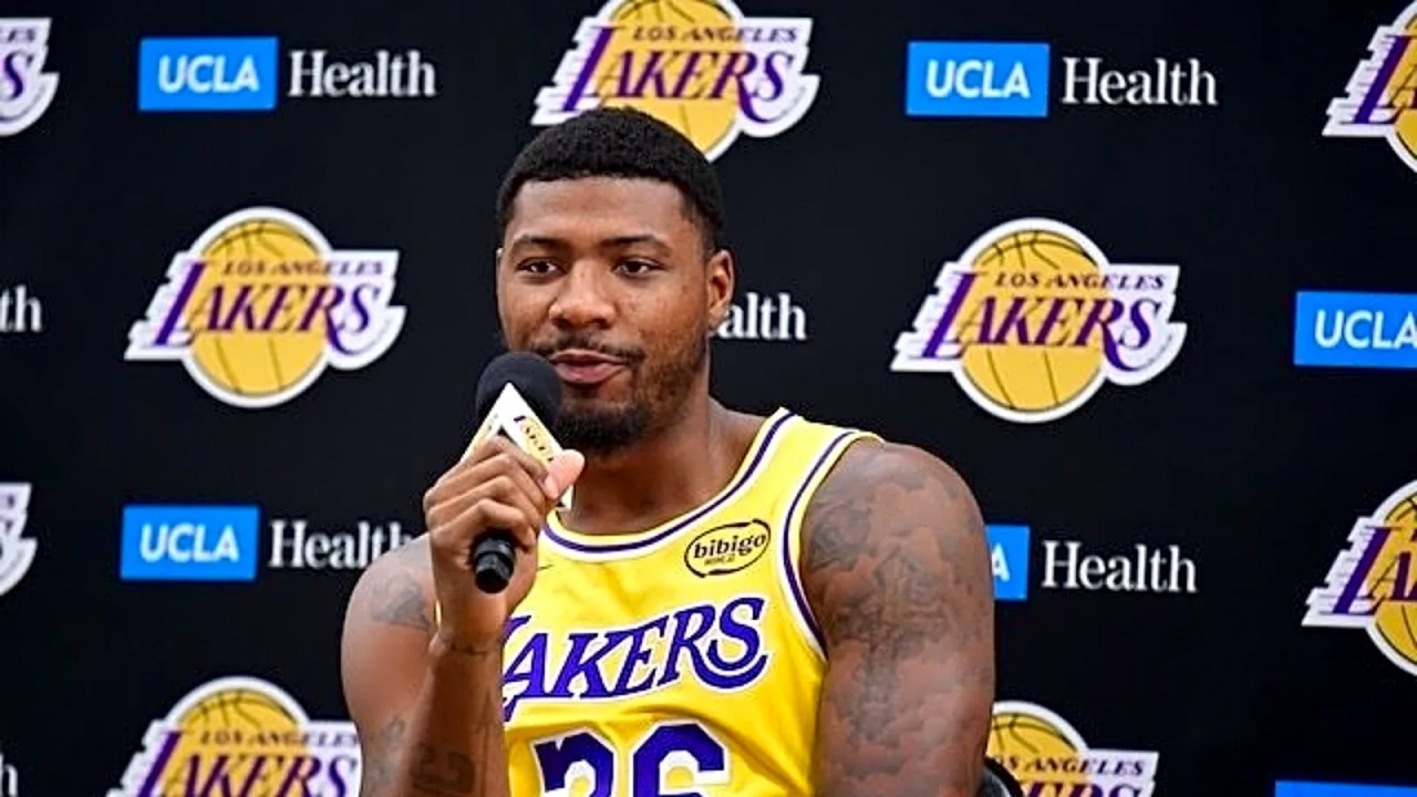 Marcus Smart senang bisa kembali perkuat tim besar seperti Lakers.