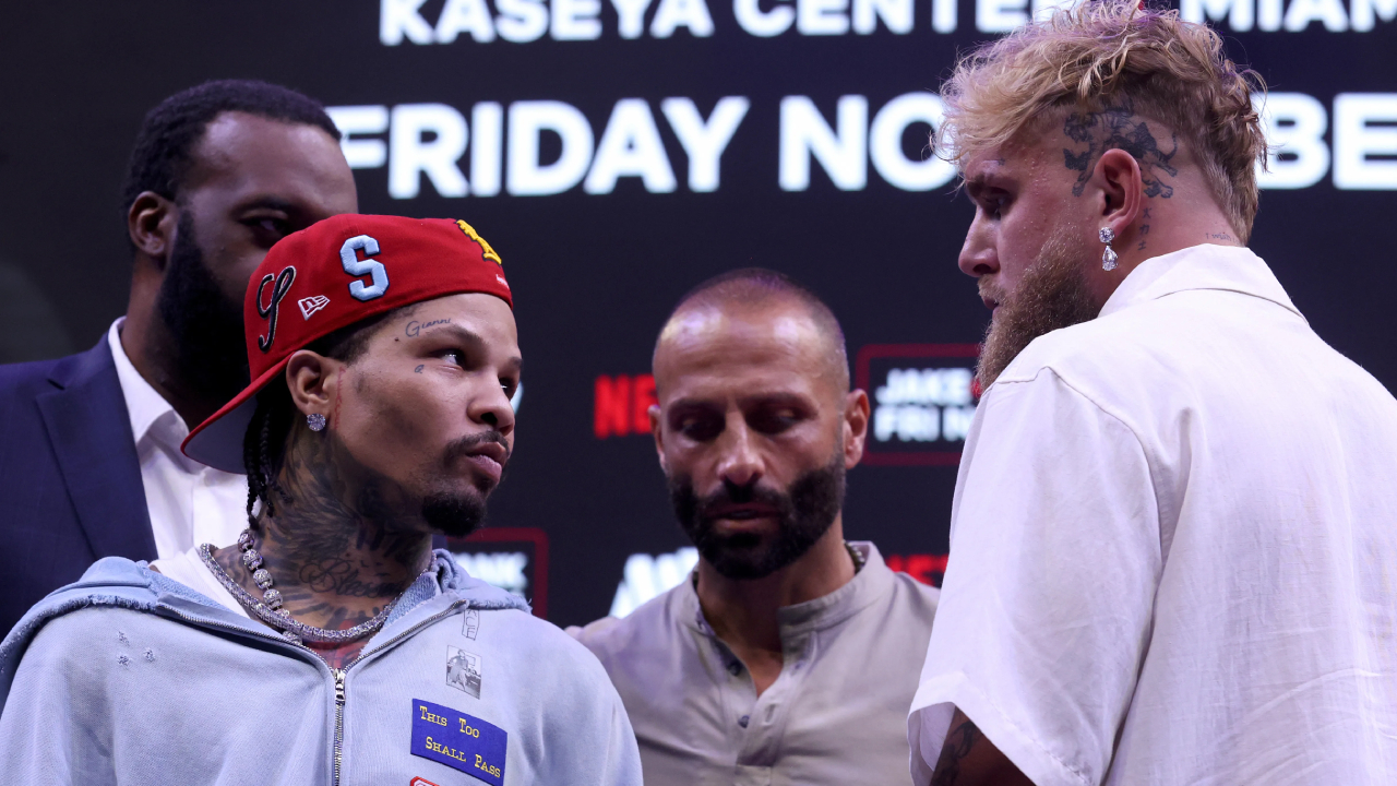 Gervonta Davis (kiri) dan Jake Paul. (Foto: Fight TV)