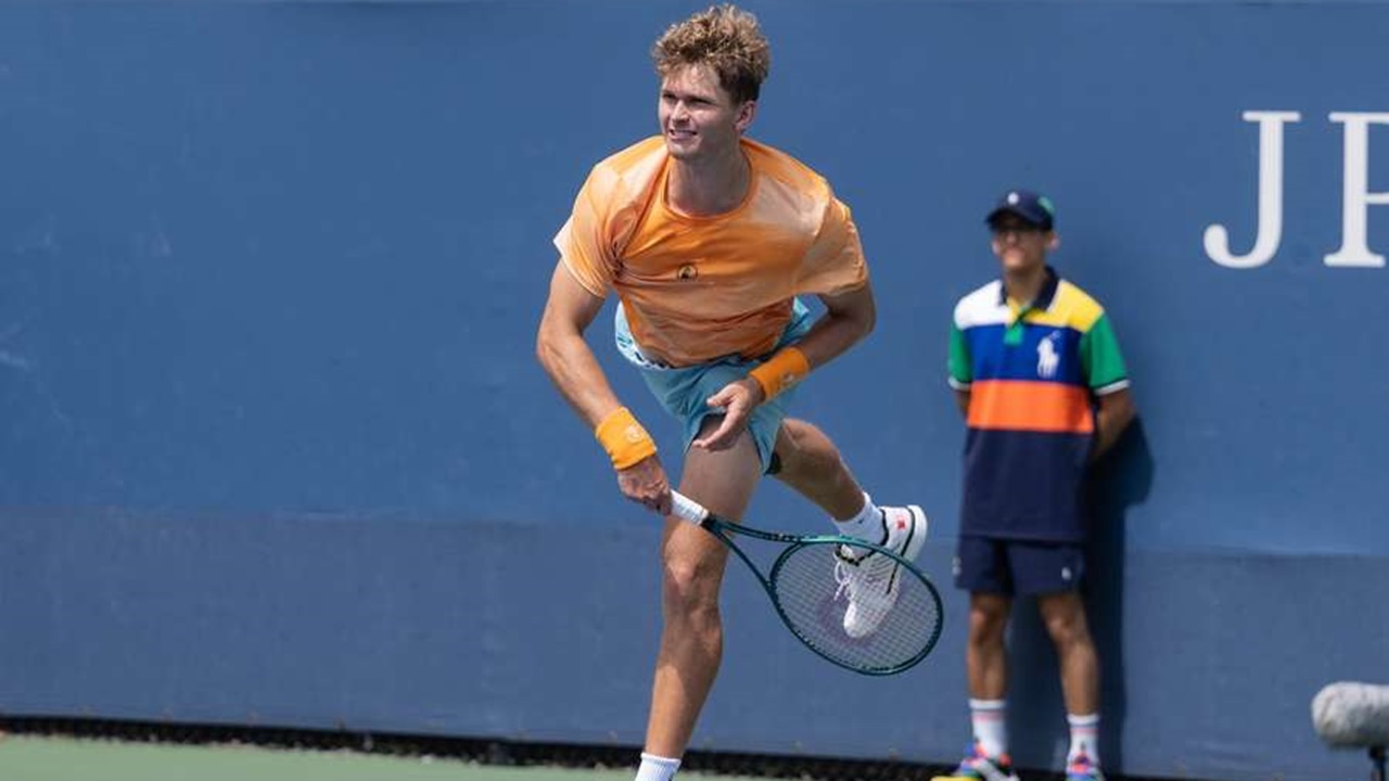 Turun Di Shanghai, August Holmgren Kandas Di Tangan Jordan Thompson
