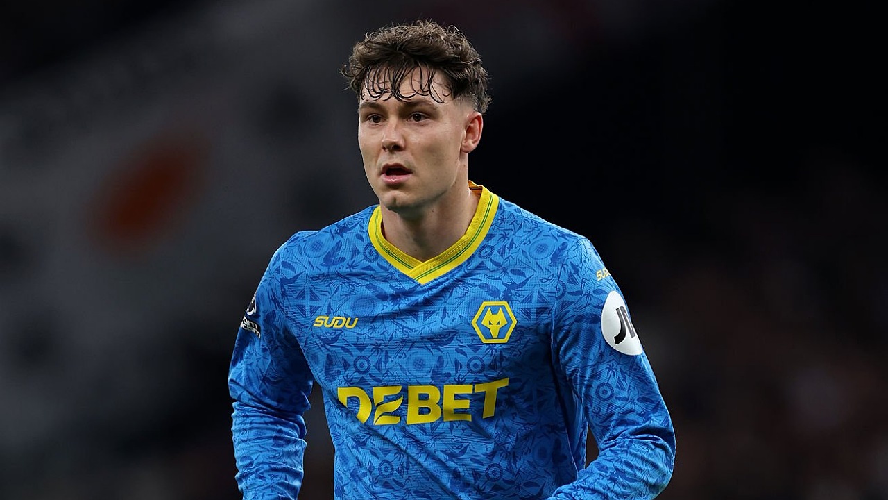 Striker Wolves, Jorgen Strand Larsen