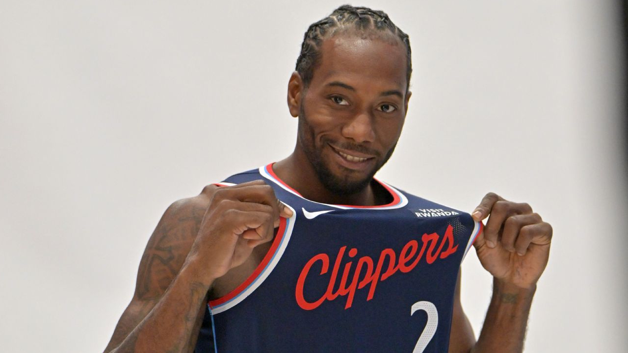Kawhi Leonard menegaskan narasi tersebut berlebihan dan mencatat bahwa perusahaan tersebut telah bangkrut sejak lama. (Foto: AP)