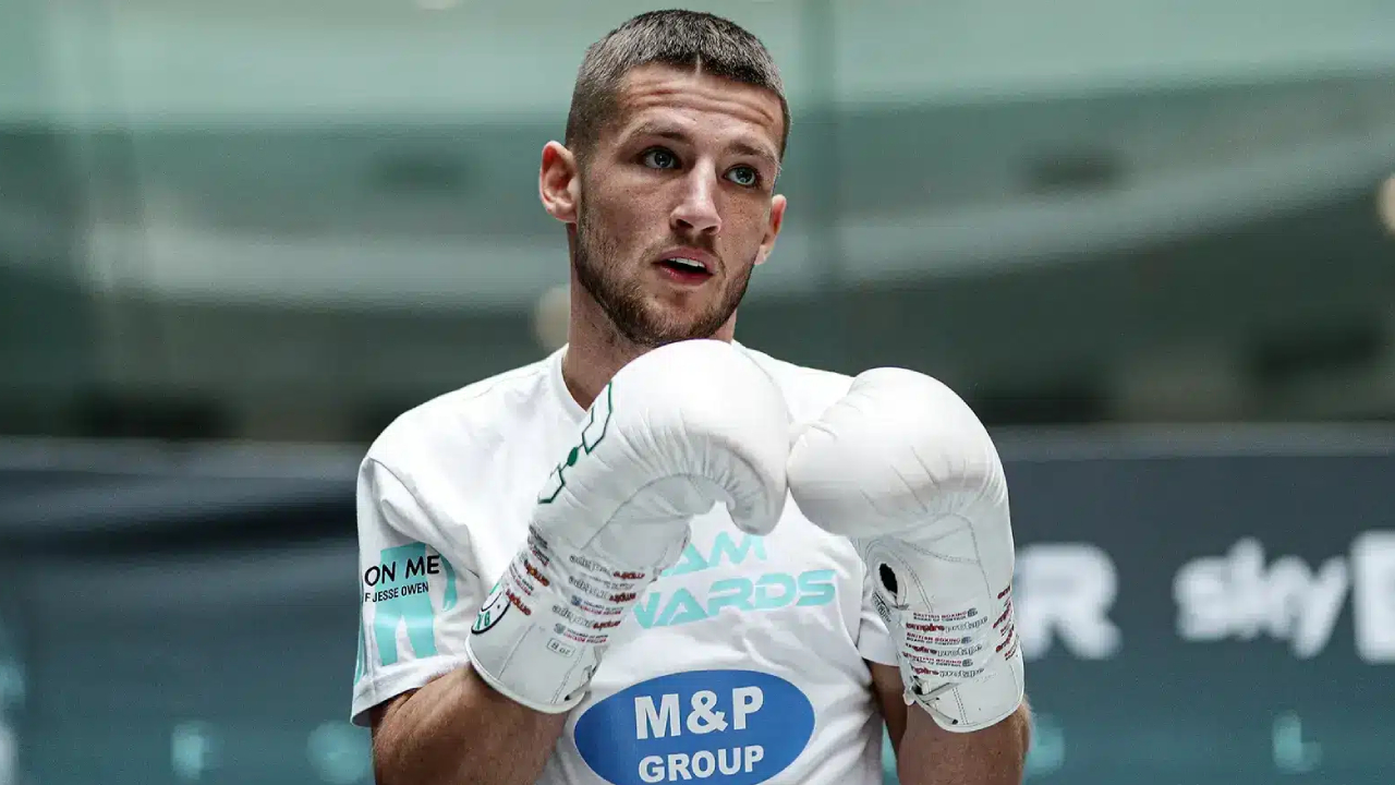 Menatap ke depan, Rhys Edwards bertekad untuk membuat dampak di divisi featherweight Inggris yang kompetitif. (Foto: Fight TV)