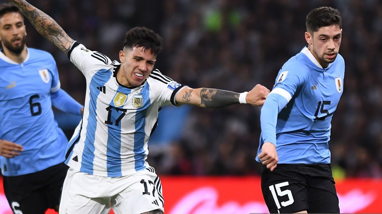 Chelsea siap menggantikan Enzo Fernandez dengan Federico Valverde
