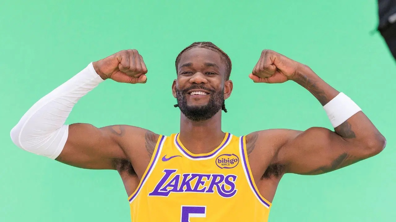 Deandre Ayton bersiap hadapi tantangan besar di L.A Lakers.