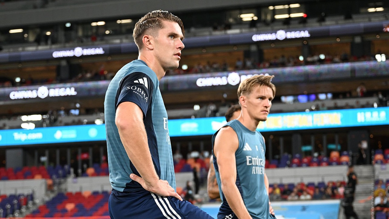 Viktor Gyokeres dan Martin Odegaard