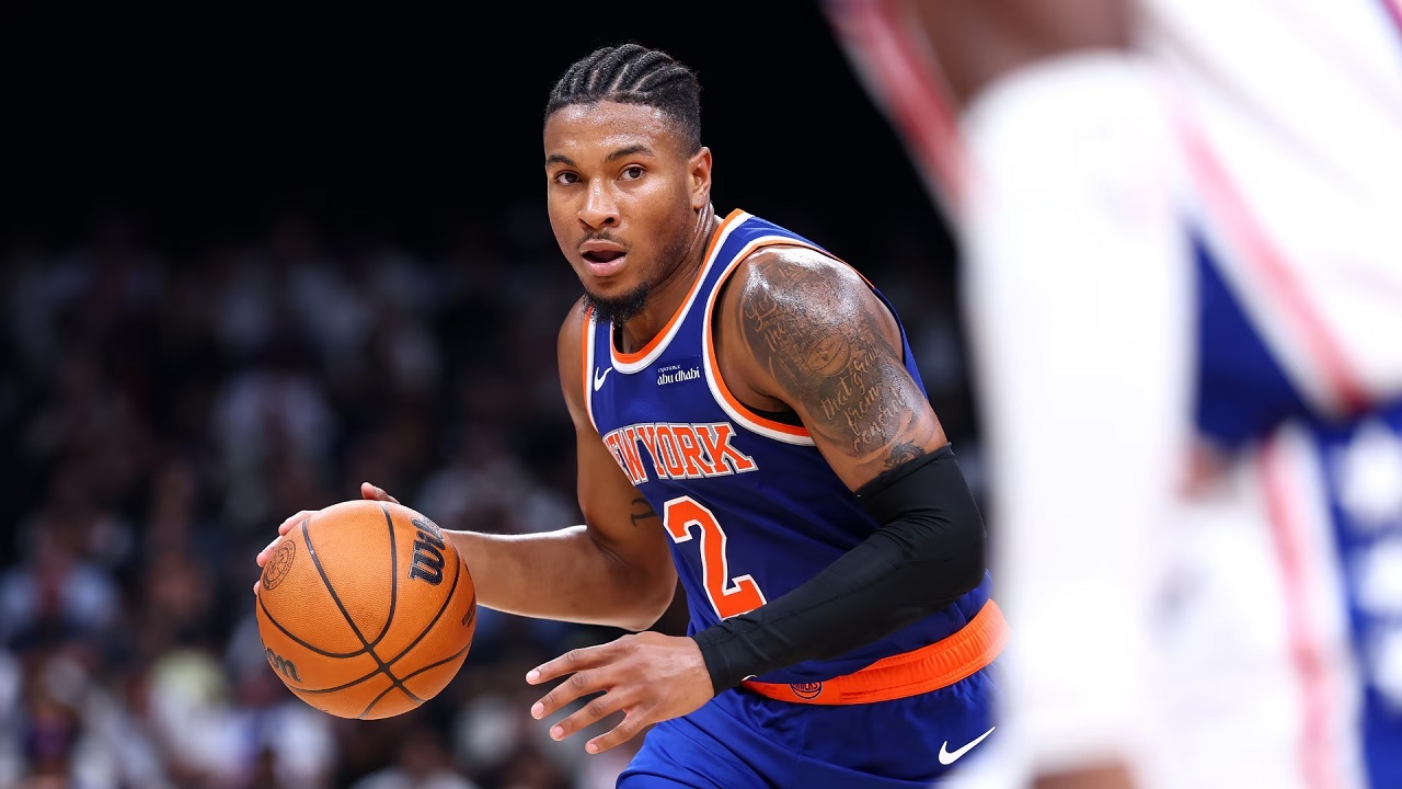 New York Knicks menang atas 76ers di laga pramusim perdana.