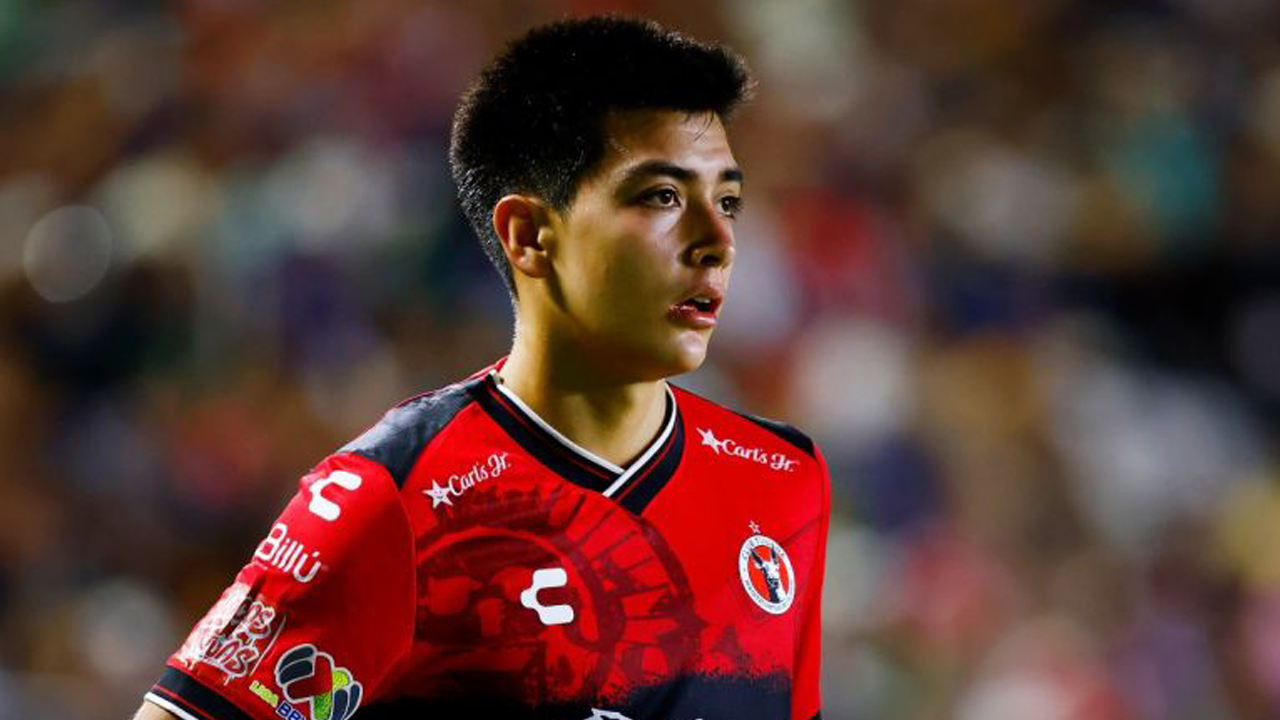 Gilberto Mora.