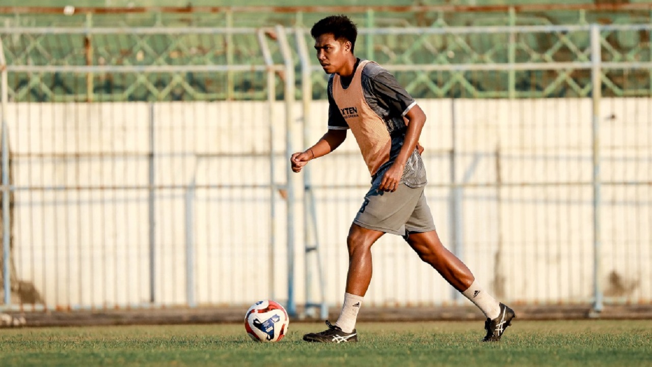 Pemain bertahan Madura United, Ahmad Rusadi ikut TC bersama timnas Indonesia U-23