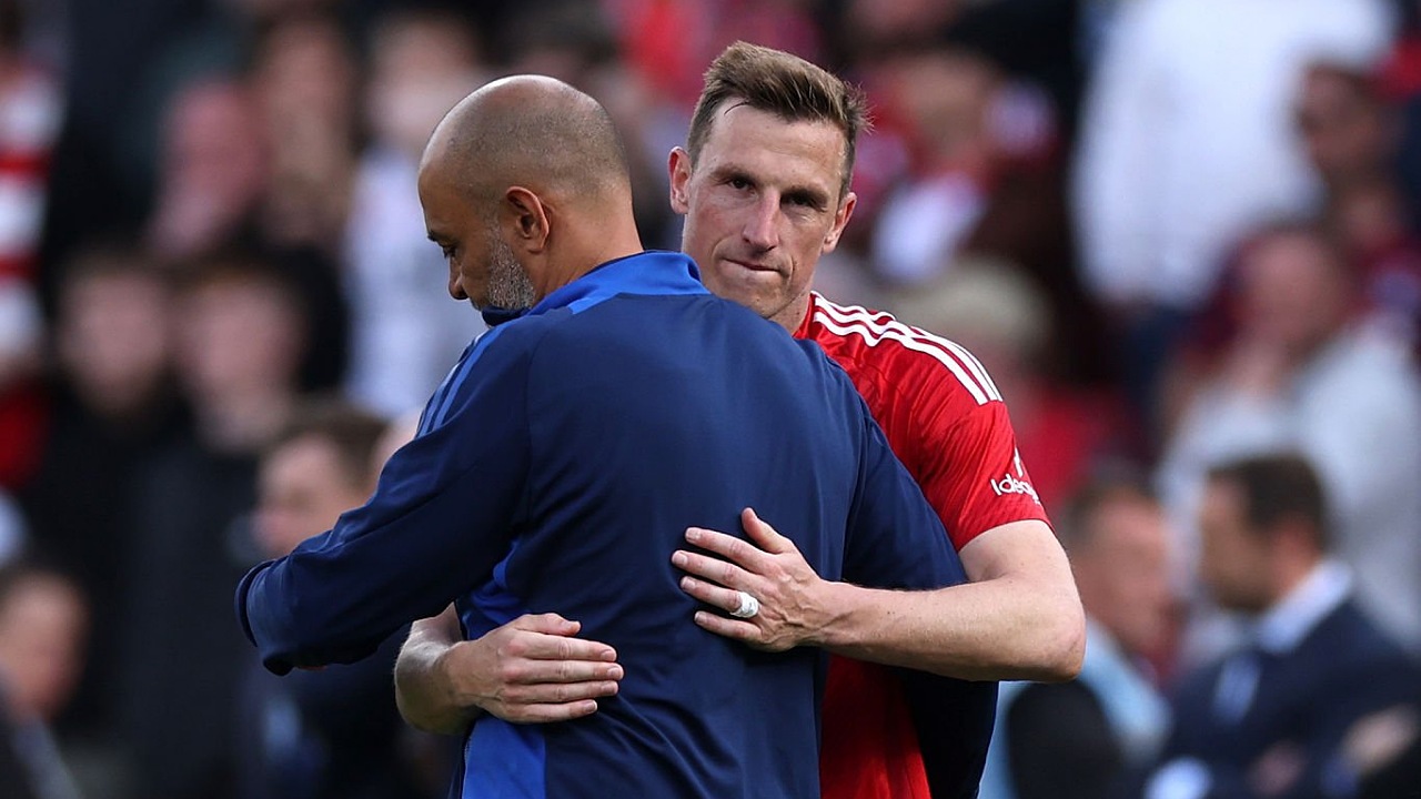 Nuno Espirito Santo dan Chris Wood