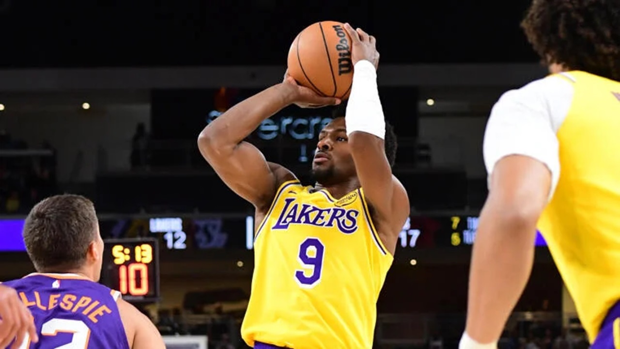 JJ Redick Puji Perkembangan Bronny James Selama Pramusim