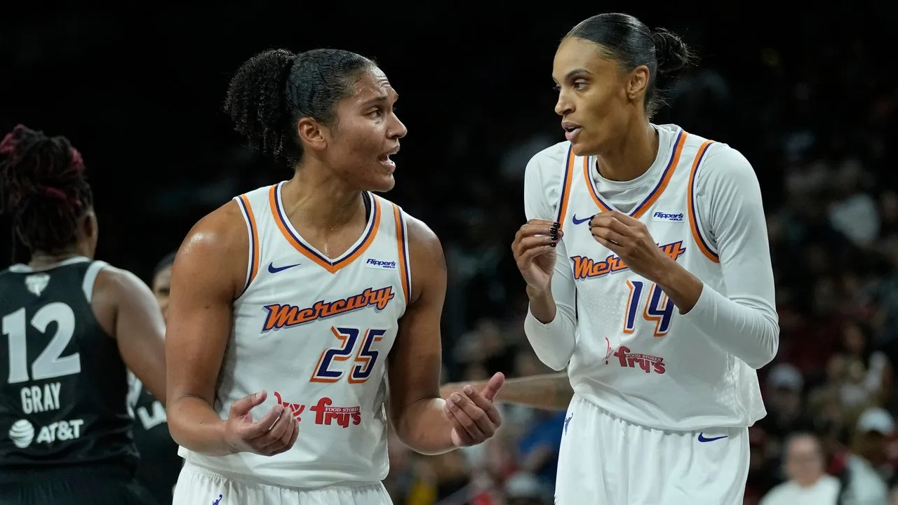 Alyssa Thomas (kiri) dari Phoenix Mercury. (Foto: AP)