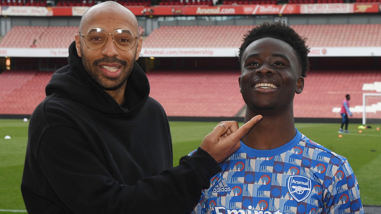 Thierry Henry dan Bukayo Saka