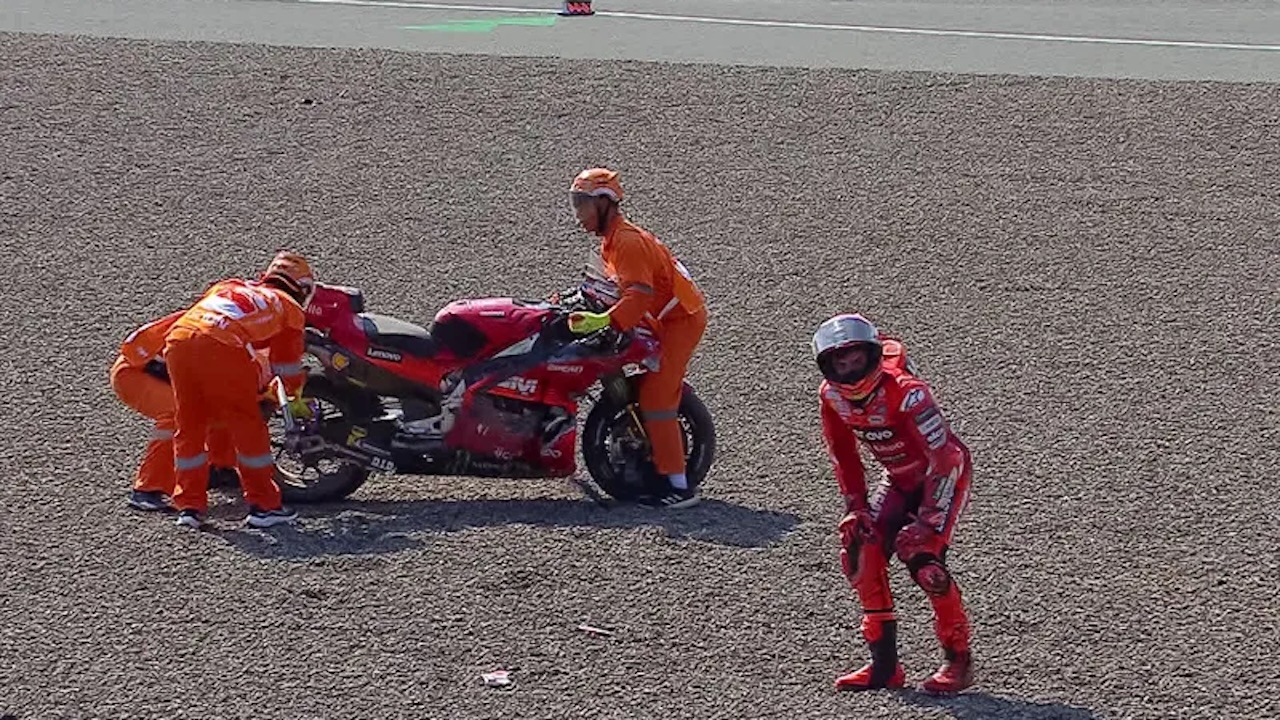 Marc Marquez mengalami crash di MotoGP Indonesia