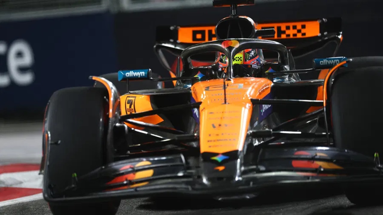 Tim McLaren Pastikan Gelar Konstruktor ke-10 di GP Singapura