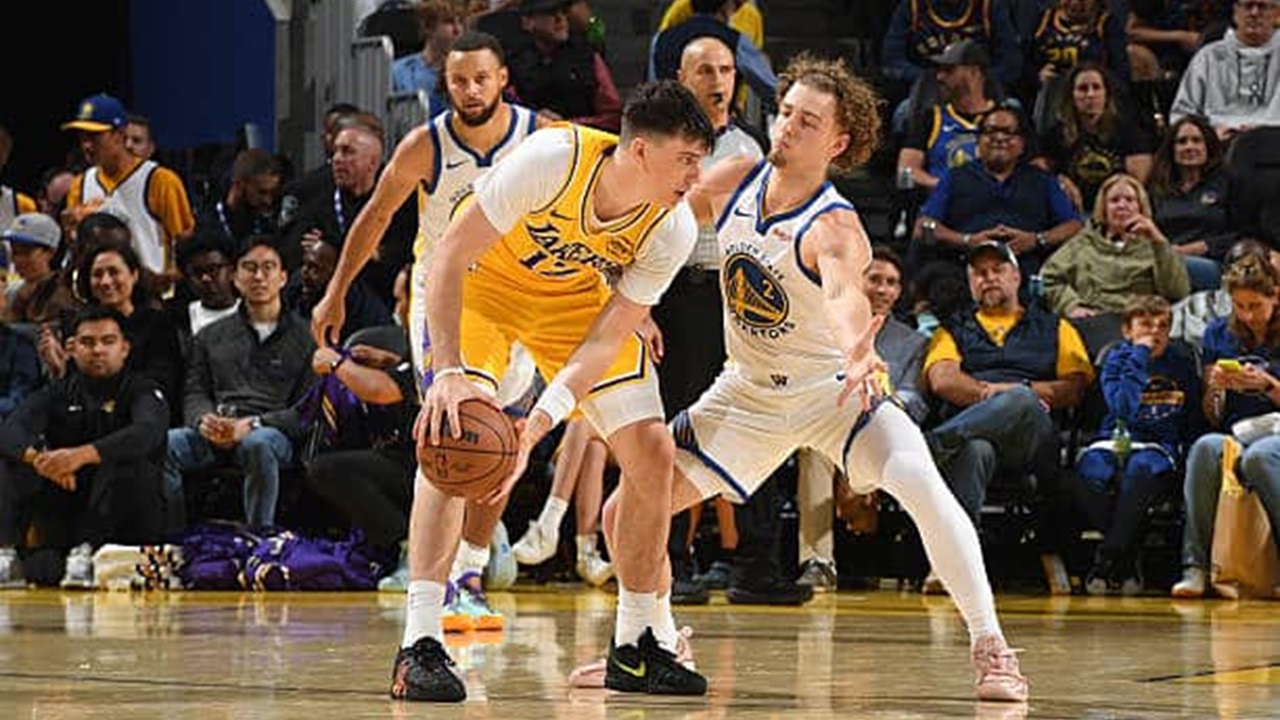 Warriors Pecundangi Lakers di Laga Pramusim NBA
