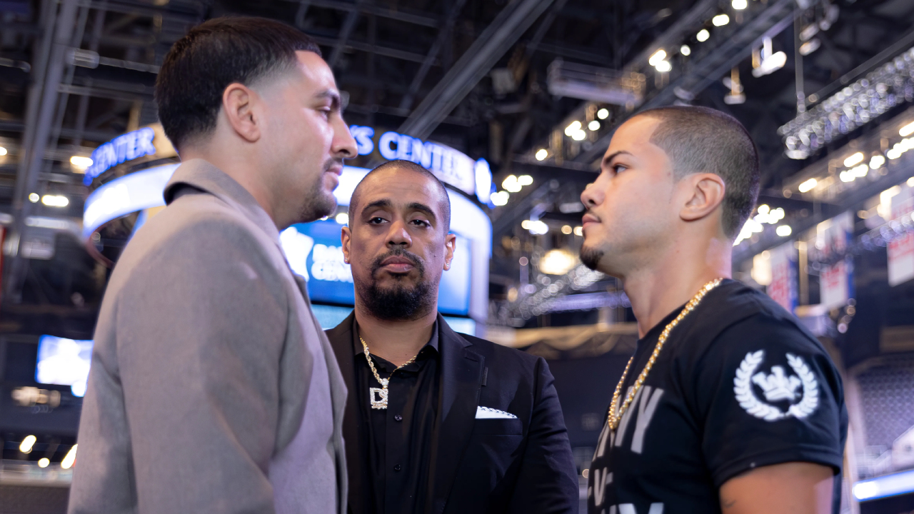 Danny Garcia (kiri) dan Daniel Gonzalez. (Foto: Fight TV)
