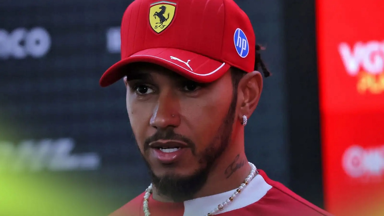 Lewis Hamilton kesal alami masalah rem di GP Singapura.
