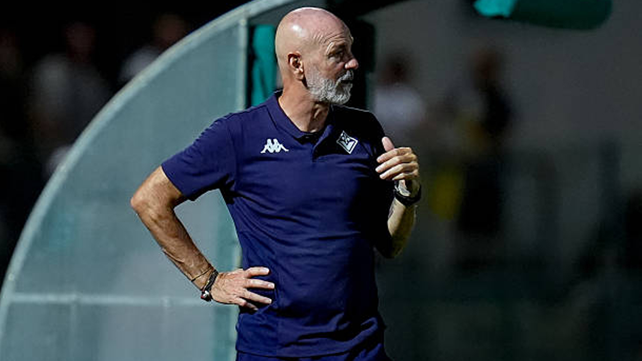 Pioli Sebut Detail Kecil Jadi Pembeda Kekalahan Fiorentina dari Roma