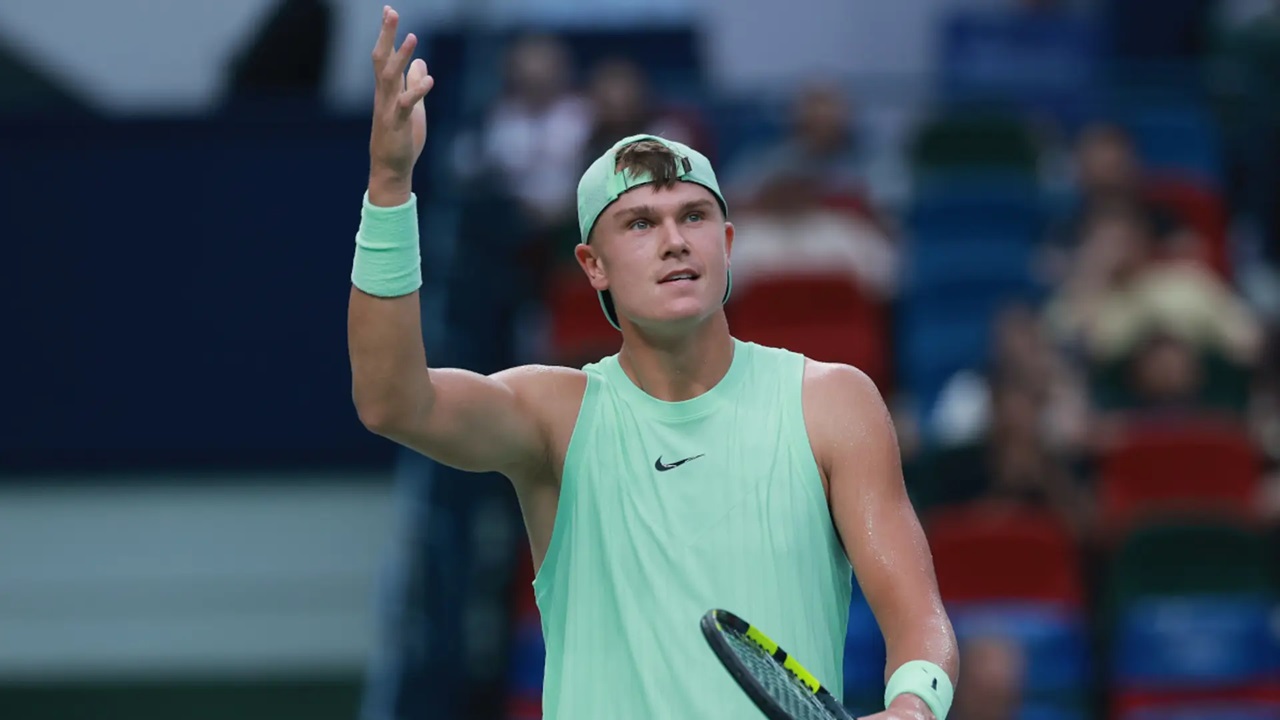 Holger Rune Imbau Pihak ATP Lakukan Perubahan Aturan Akibat Kondisi Brutal Di Shanghai