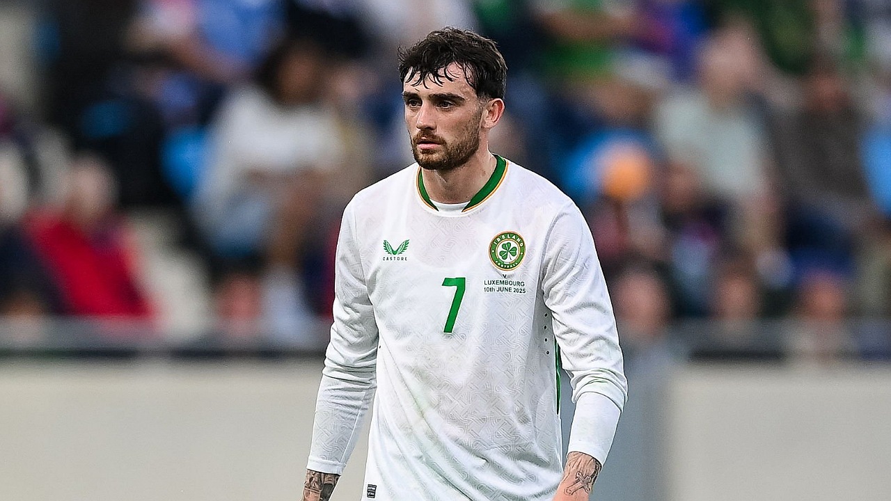 Striker Republik Irlandia, Troy Parrott