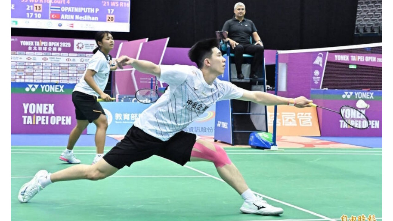 Ye Hong Wei/Chan Nicole Gonzales Amankan 16 Besar Arctic Open 2025